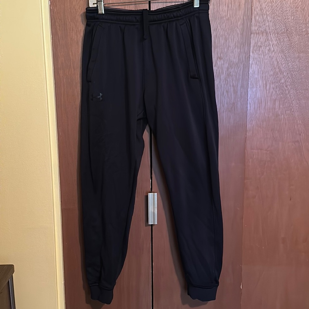 under armor joggers size medium